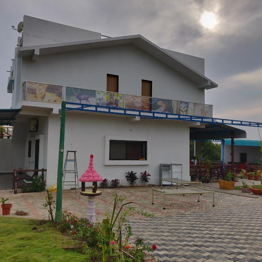 Houbara Resort Sasan Gir Eksteriør billede